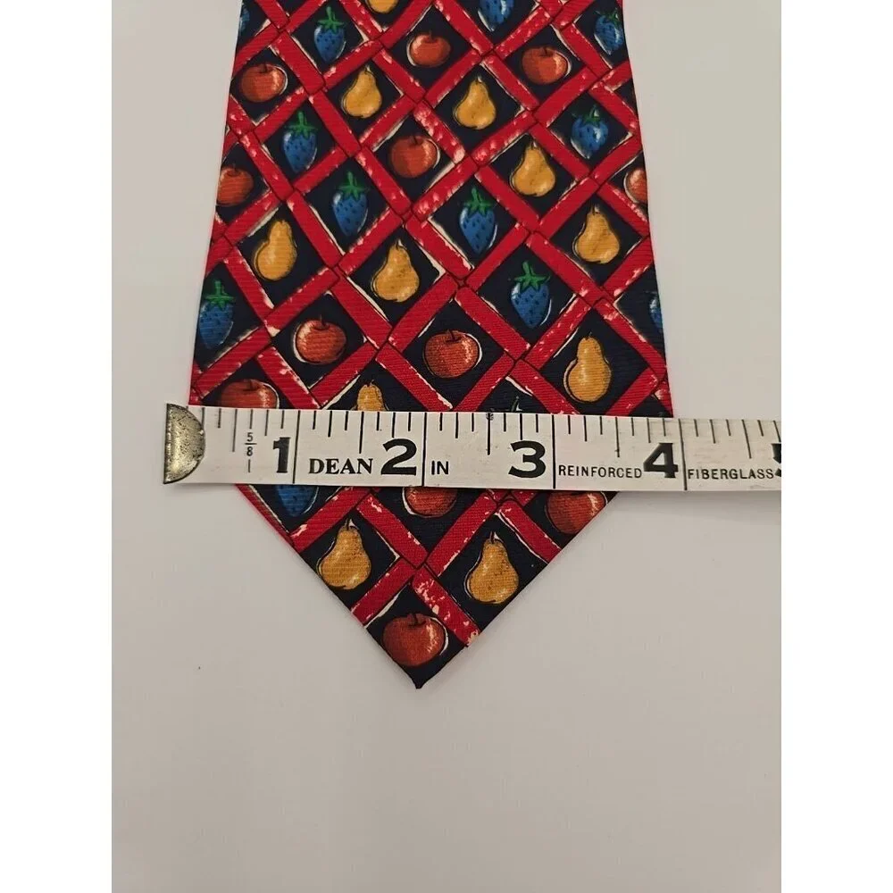 Ricci Como Firenze Mens Necktie 100% Silk Made In Italy Red with Fruit Design